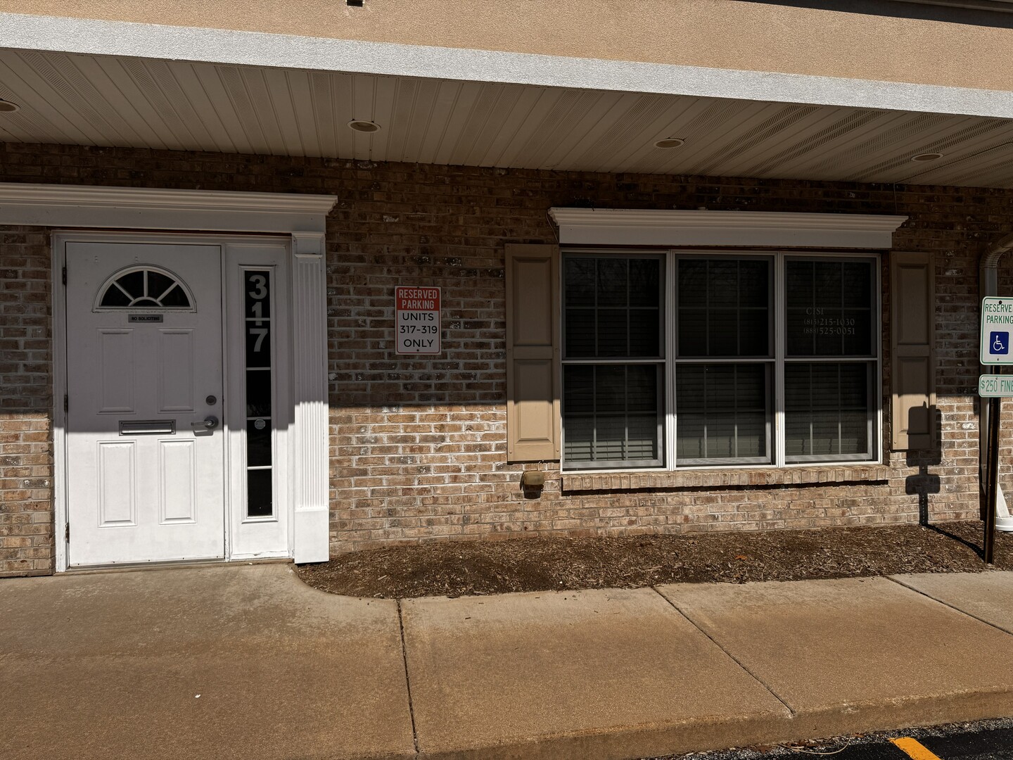 317 W Maple Street 317
