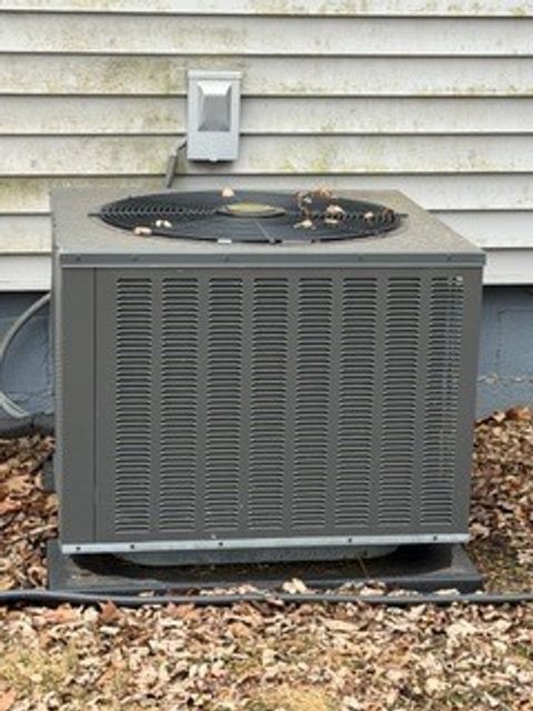 Tiny photo for 209 8th Avenue, Mendota, IL 61342 (MLS # 12584331)