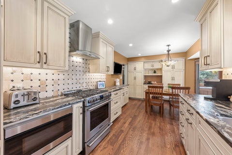 Tiny photo for 27W118 Cove Lane, Warrenville, IL 60555 (MLS # 12754831)