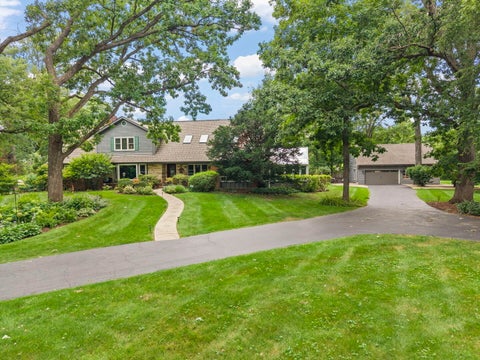 Tiny photo for 27W118 Cove Lane, Warrenville, IL 60555 (MLS # 12754831)