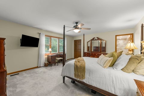 Tiny photo for 27W118 Cove Lane, Warrenville, IL 60555 (MLS # 12754831)