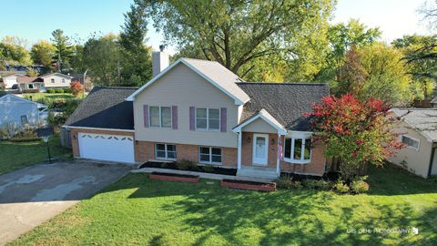 Photo of 269 Lakewood Drive, Antioch, IL 60002 (MLS # 12504300)