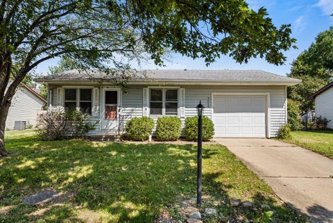 Photo of 3008 Ladue Drive, Champaign, IL 61822 (MLS # 12751994)