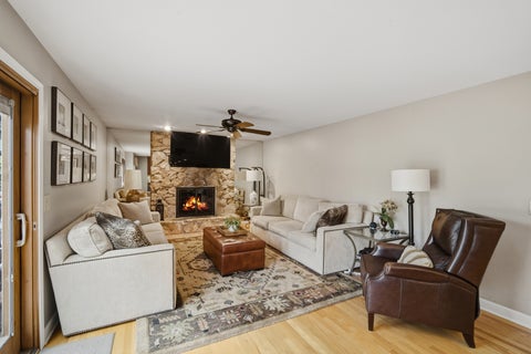 Tiny photo for 1410 E Eton Drive, Arlington Heights, IL 60004 (MLS # 12756991)
