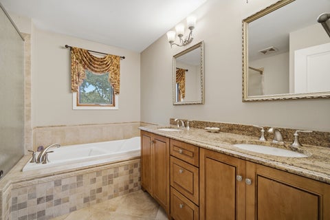 Tiny photo for 1410 E Eton Drive, Arlington Heights, IL 60004 (MLS # 12756991)