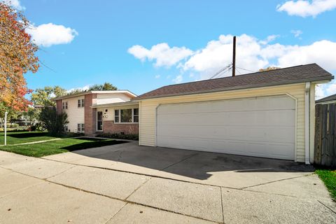Tiny photo for 420 Carey Court, Chicago Heights, IL 60411 (MLS # 12528281)