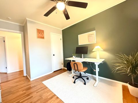 Tiny photo for 400 S Orchard Drive, Carbondale, IL 62901 (MLS # 12587923)