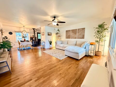 Tiny photo for 400 S Orchard Drive, Carbondale, IL 62901 (MLS # 12587923)