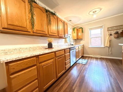 Tiny photo for 400 S Orchard Drive, Carbondale, IL 62901 (MLS # 12587923)