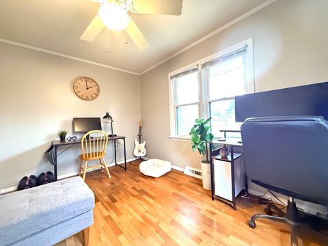 Tiny photo for 400 S Orchard Drive, Carbondale, IL 62901 (MLS # 12587923)