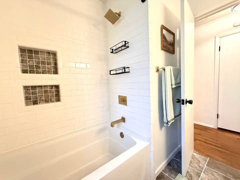 Tiny photo for 400 S Orchard Drive, Carbondale, IL 62901 (MLS # 12587923)