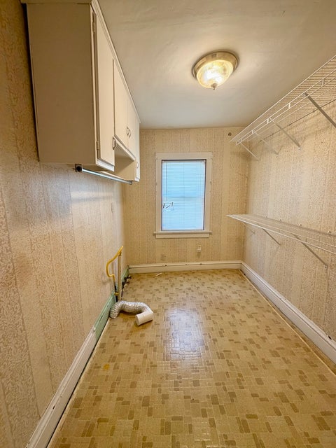 Tiny photo for 822 W Lafayette Street, Ottawa, IL 61350 (MLS # 12667240)