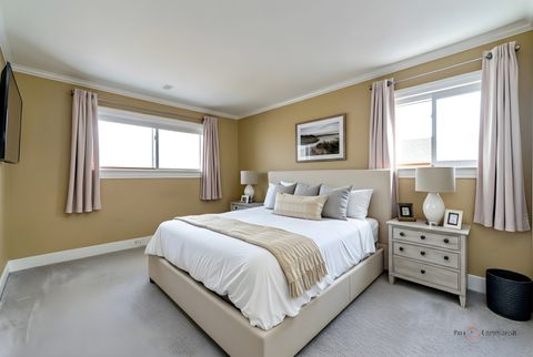 Tiny photo for 222 Prospect Avenue, Mundelein, IL 60060 (MLS # 12577422)