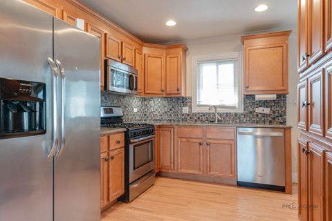 Tiny photo for 222 Prospect Avenue, Mundelein, IL 60060 (MLS # 12577422)