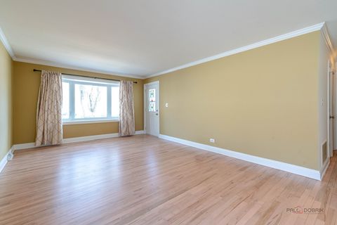 Tiny photo for 222 Prospect Avenue, Mundelein, IL 60060 (MLS # 12577422)