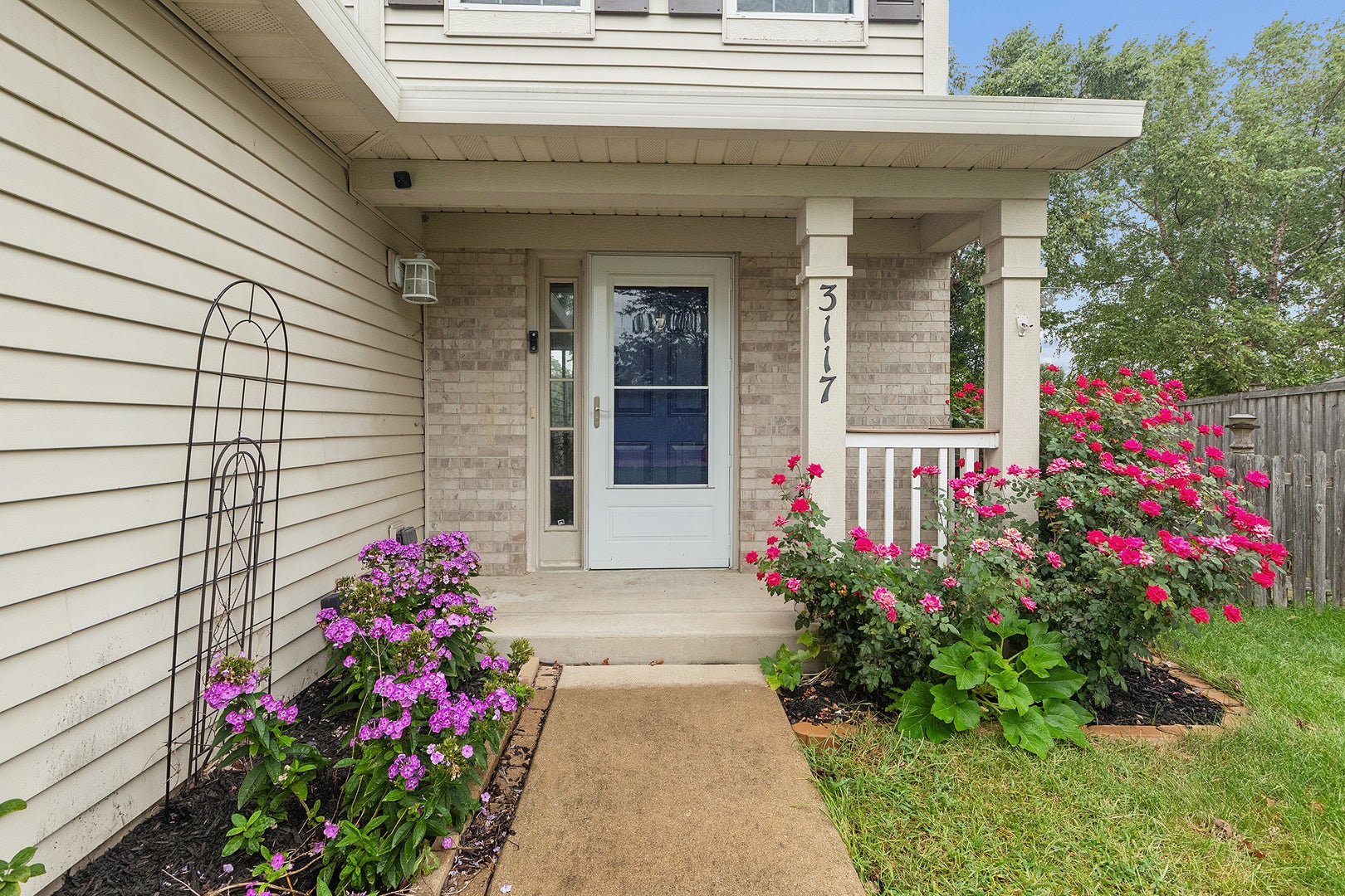 3117 Gloria Lane