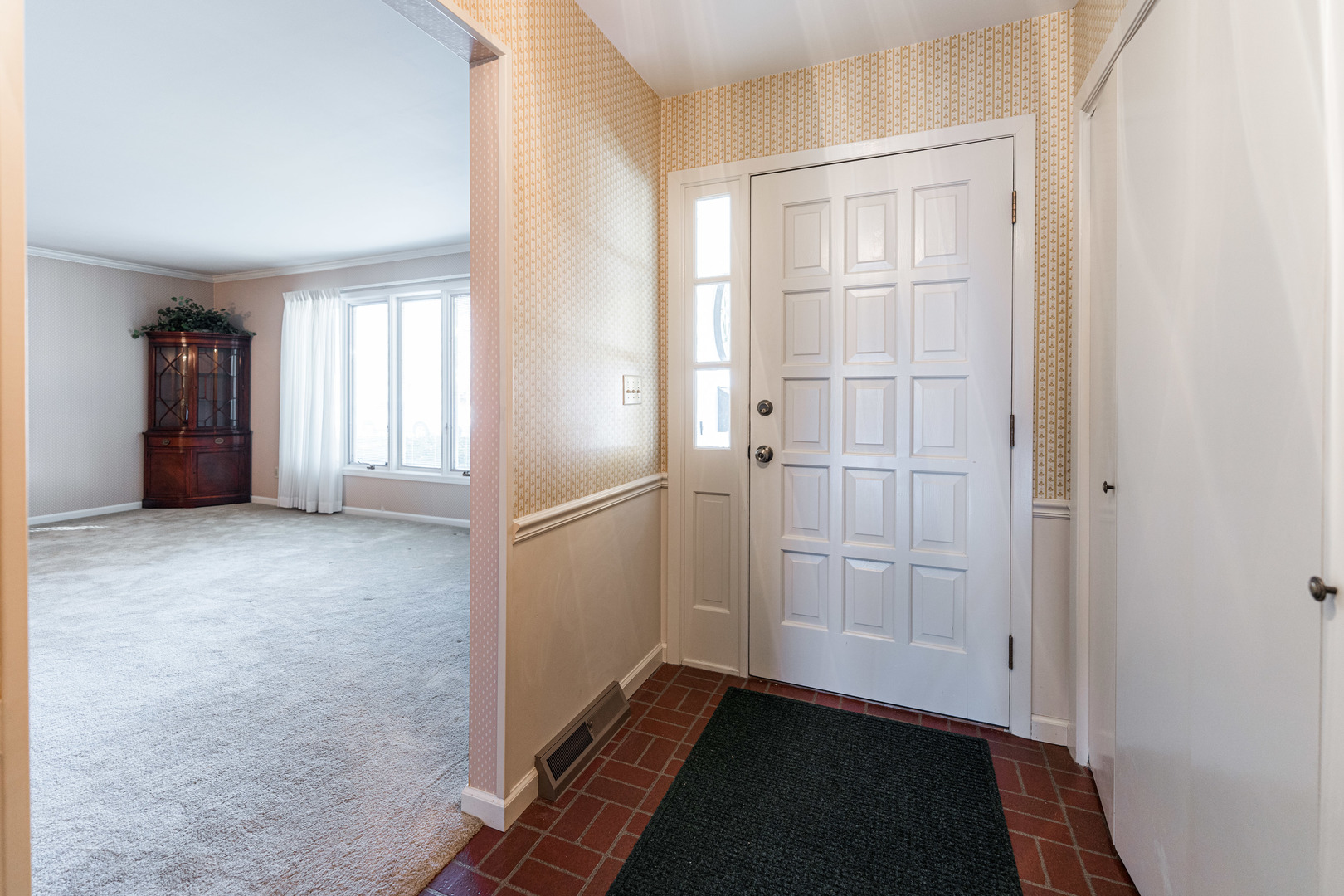 1531 Mayflower Drive