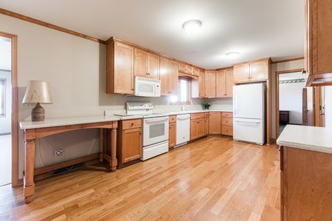 Tiny photo for 1531 Mayflower Drive, DeKalb, IL 60115 (MLS # 12515490)