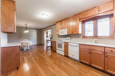 Tiny photo for 1531 Mayflower Drive, DeKalb, IL 60115 (MLS # 12515490)