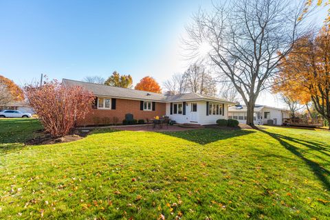 Tiny photo for 1531 Mayflower Drive, DeKalb, IL 60115 (MLS # 12515490)