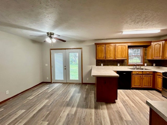 512 Diversatech Drive S