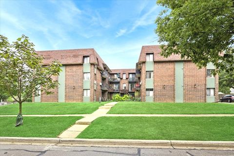 4944 Douglas Road Unit 204, Downers Grove, IL 60515 - #: 12672663