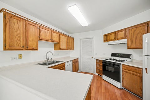 Tiny photo for Carol Stream, IL 60188 (MLS # 12678007)
