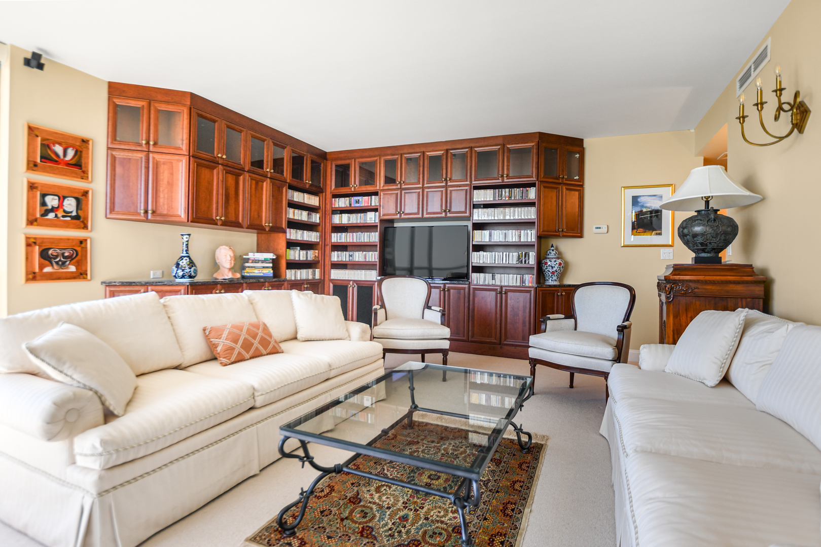 990 N Lake Shore Drive 25A