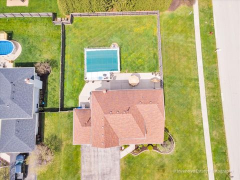 Tiny photo for 453 Lexington Road, New Lenox, IL 60451 (MLS # 12621707)