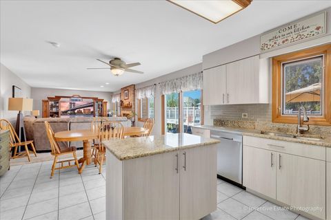 Tiny photo for 453 Lexington Road, New Lenox, IL 60451 (MLS # 12621707)