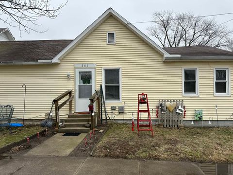 Photo of 501 N Third Street, Villa Grove, IL 61956 (MLS # 12583733)