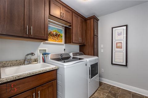 Tiny photo for 2511 Reynolds Manor Drive #2511, Ottawa, IL 61350 (MLS # 12621556)