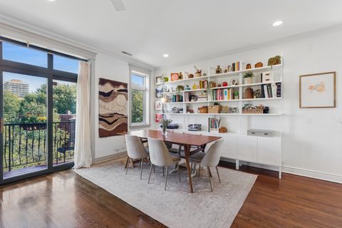 Tiny photo for 5818 N Winthrop Avenue #4, Chicago, IL 60660 (MLS # 12498478)