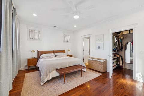 Tiny photo for 5818 N Winthrop Avenue #4, Chicago, IL 60660 (MLS # 12498478)