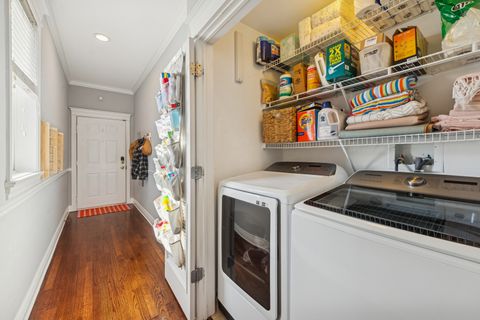 Tiny photo for 5818 N Winthrop Avenue #4, Chicago, IL 60660 (MLS # 12498478)