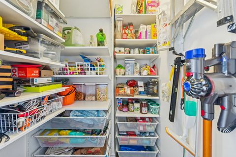 Tiny photo for 5818 N Winthrop Avenue #4, Chicago, IL 60660 (MLS # 12498478)