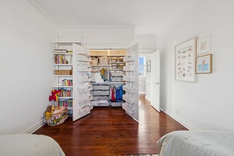 Tiny photo for 5818 N Winthrop Avenue #4, Chicago, IL 60660 (MLS # 12498478)