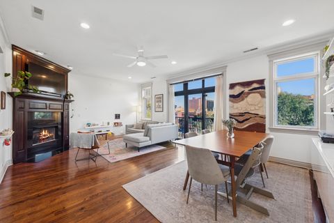 Tiny photo for 5818 N Winthrop Avenue #4, Chicago, IL 60660 (MLS # 12498478)