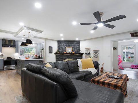 Tiny photo for 1850 N Mulford Road, Rockford, IL 61107 (MLS # 12507732)