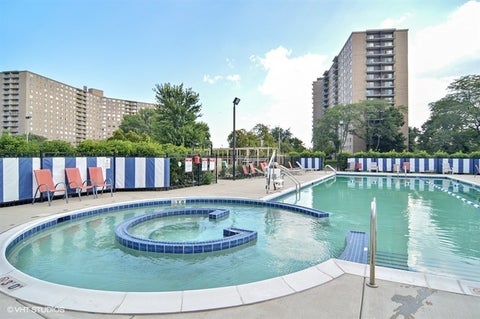 Tiny photo for 7141 N Kedzie Avenue #511, Chicago, IL 60645 (MLS # 12748766)