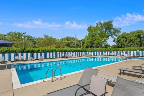 Tiny photo for 7141 N Kedzie Avenue #511, Chicago, IL 60645 (MLS # 12748766)