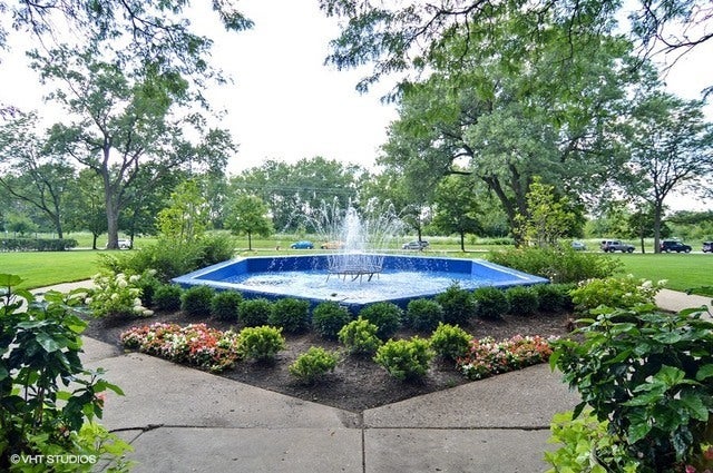 7141 N Kedzie Avenue 511