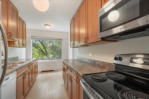 Tiny photo for 7141 N Kedzie Avenue #511, Chicago, IL 60645 (MLS # 12748766)