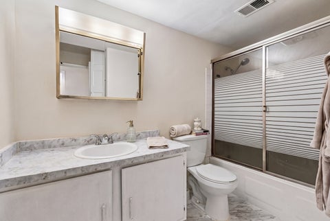 Tiny photo for 2100 Valencia Drive #215B, Northbrook, IL 60062 (MLS # 12741998)