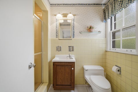 Tiny photo for 880 Hiawatha Lane, Riverwoods, IL 60015 (MLS # 12697950)