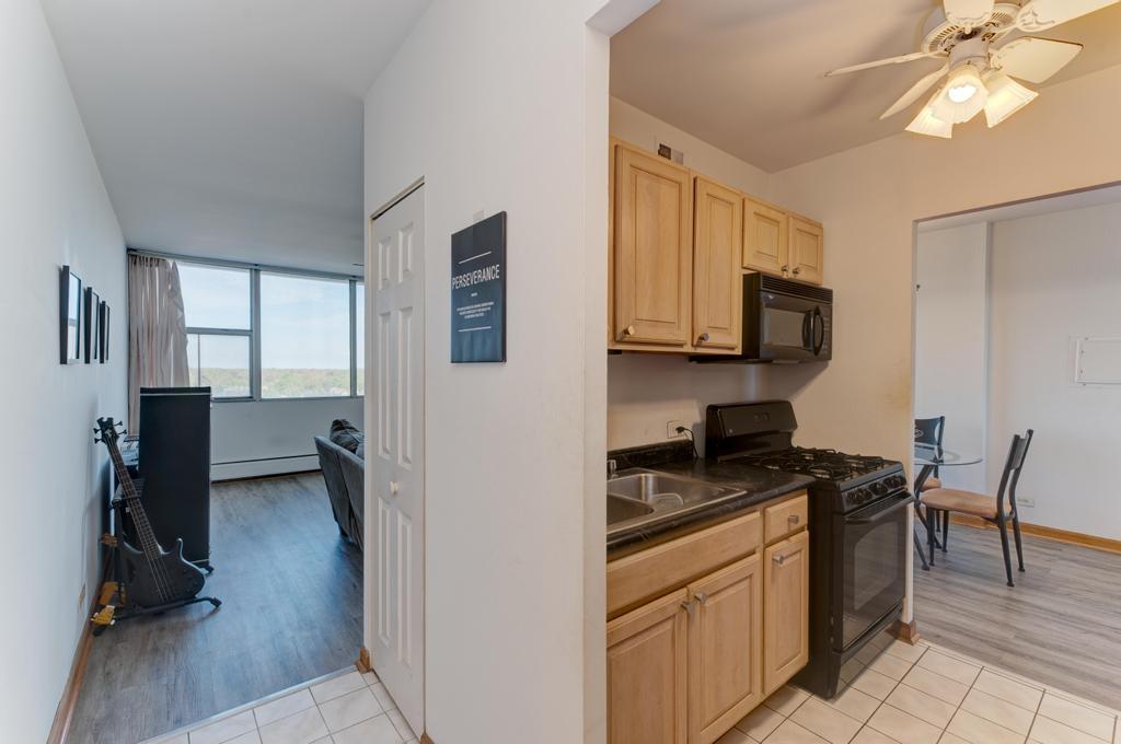 33 N Main Street 11C