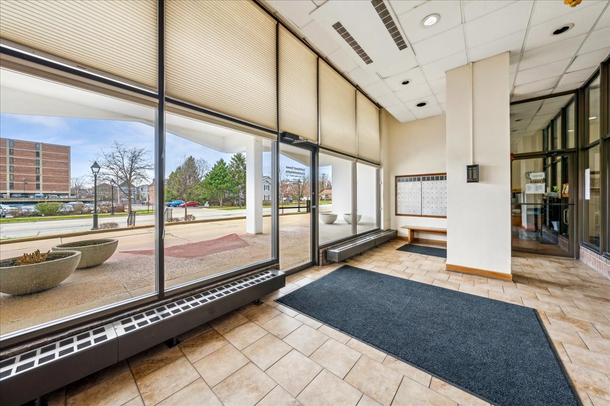 33 N Main Street 11C