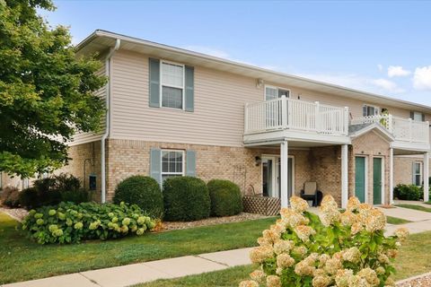 Photo of 1040 Ekstam Drive #107, Bloomington, IL 61704 (MLS # 12479492) Photo of 1040 Ekstam Drive #107, Bloomington, IL 61704 (MLS # 12479492)