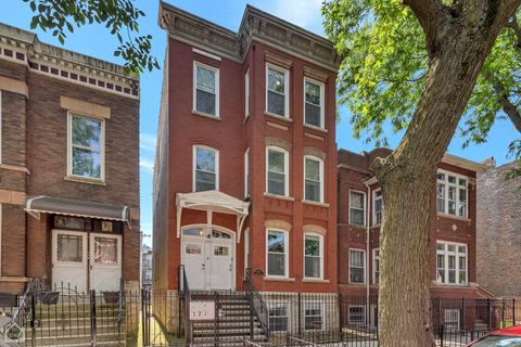 Photo of 2637 W Crystal Street #1, Chicago, IL 60622 (MLS # 12574906)