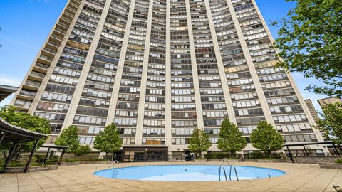 Tiny photo for 3930 N Pine Grove Avenue #1211, Chicago, IL 60613 (MLS # 12639972)